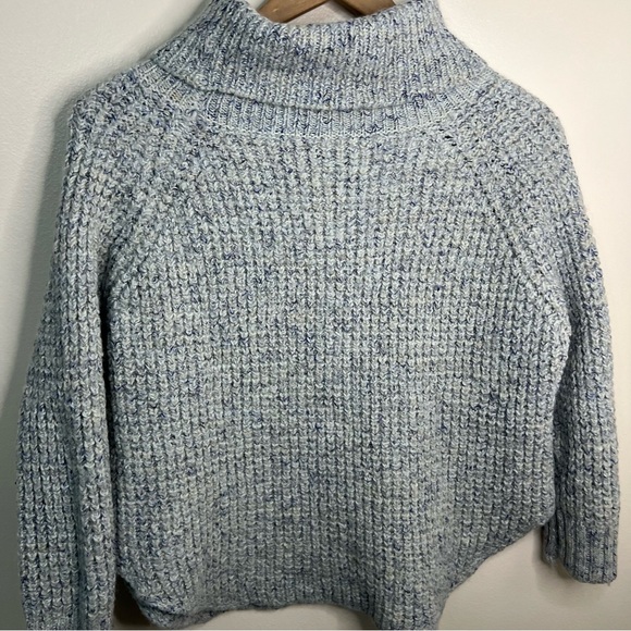 Free People Blue Chunky Knit Wool Sweater Size XS Fall Comfy Cowl Neck Boxy - Picture 6 of 8